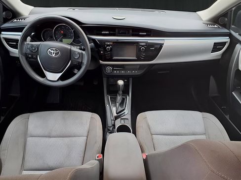 Used 2016 Toyota Corolla LE image 11