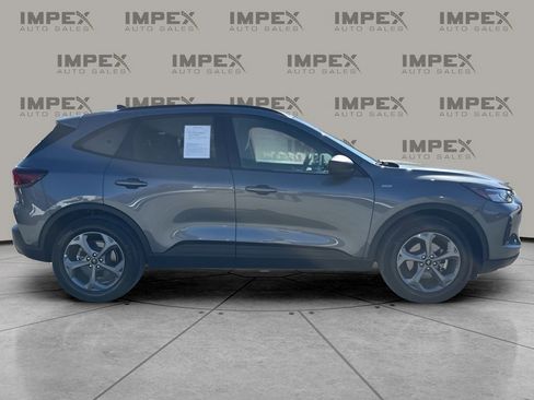 Used 2025 Ford Escape ST-Line image 6