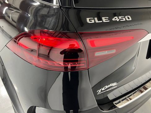 Used 2025 Mercedes-Benz GLE 450 4MATIC image 13