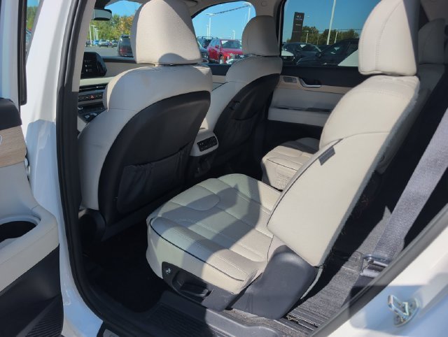 Used 2024 Hyundai Palisade Limited AWD/4WD image 7