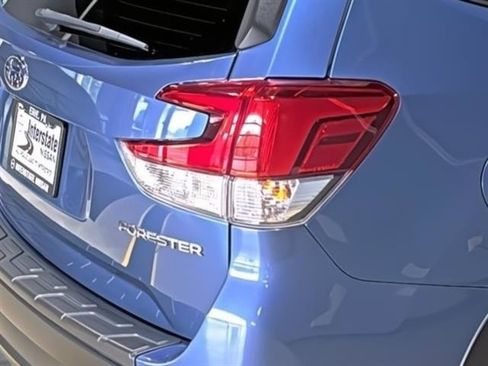Used 2023 Subaru Forester Premium AWD/4WD image 14