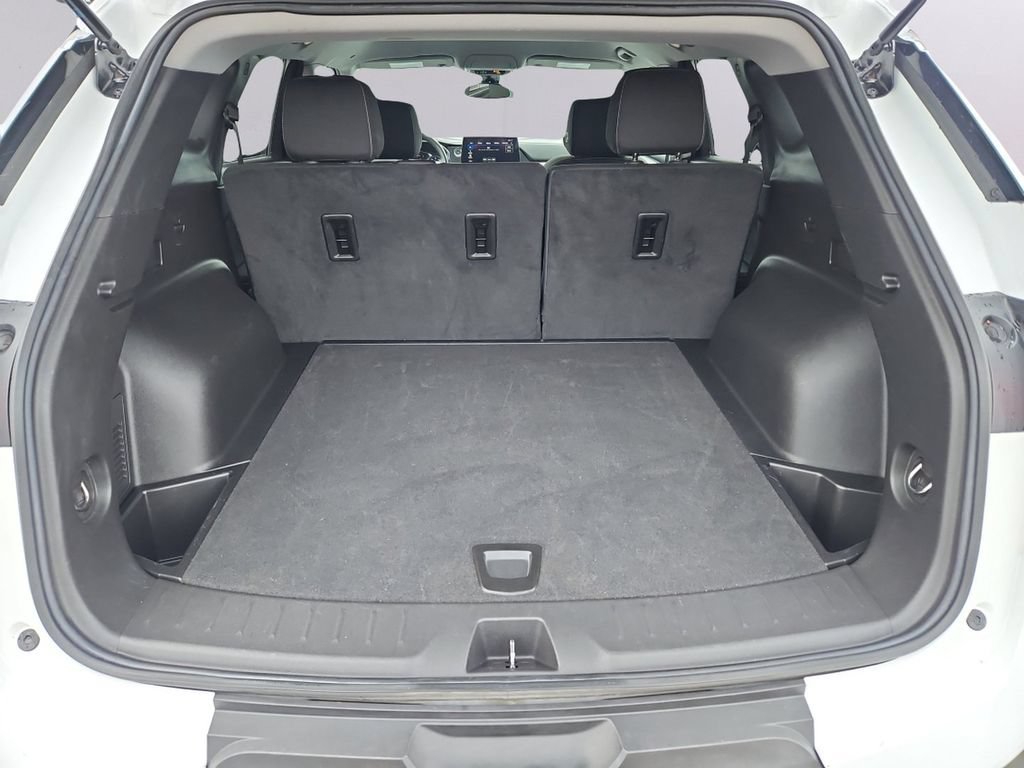 Certified 2025 Chevrolet Blazer LT AWD/4WD image 31