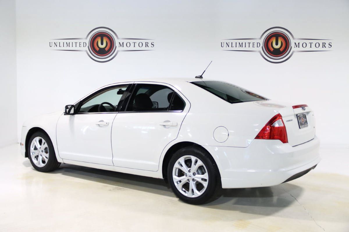 Used 2012 Ford Fusion SE FWD image 3