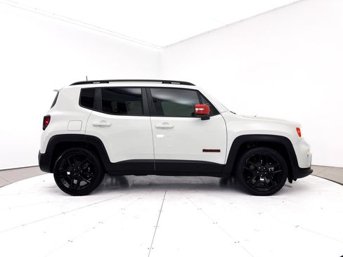 Used 2020 Jeep Renegade Latitude FWD image 37