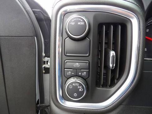 Used 2021 Chevrolet Silverado 1500 LT image 29