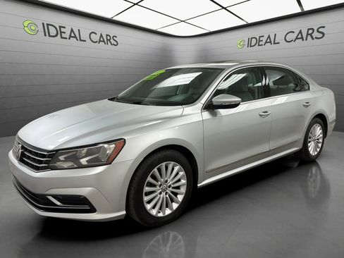 Used 2017 Volkswagen Passat 1.8T SE FWD image 1