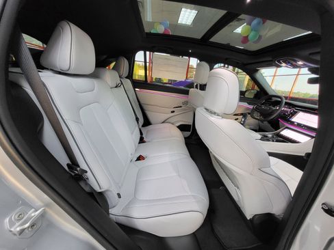 New 2025 Jeep Wagoneer S Limited image 13