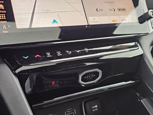 New 2026 Jeep Grand Cherokee Altitude image 24