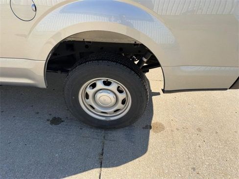 Used 2020 Ford F150 XL image 6