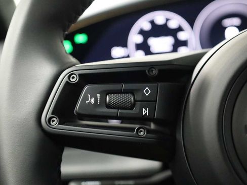 New 2026 Porsche Taycan GTS image 27