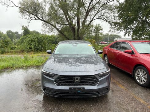 Used 2024 Honda Accord EX-L image 4