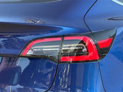 Used 2018 Tesla Model 3 Mid Range image 28