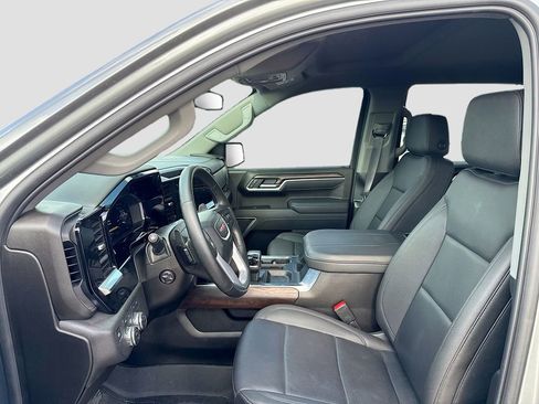 Used 2026 GMC Sierra 1500 SLT AWD/4WD image 11