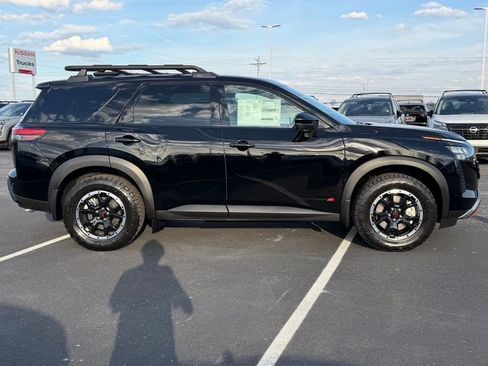 New 2026 Nissan Pathfinder Rock Creek image 3
