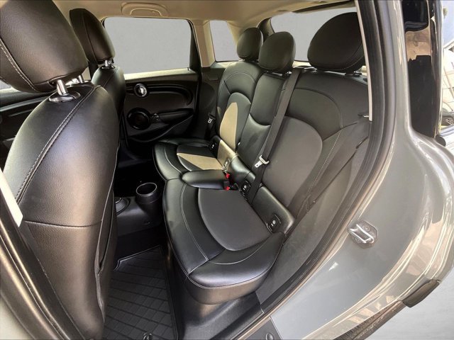 Used 2016 MINI Cooper 4-Door Hardtop FWD image 23