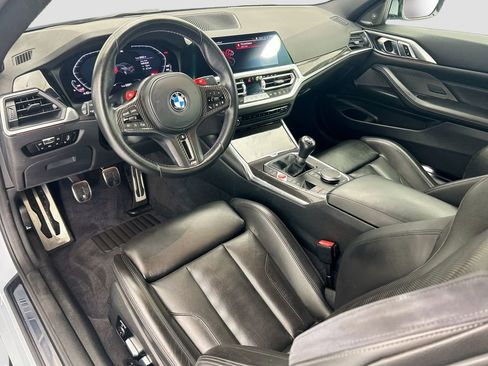 Used 2022 BMW M4 Coupe w/ Executive Package RWD image 9