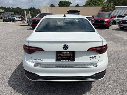 Certified 2024 Volkswagen Jetta S FWD image 7