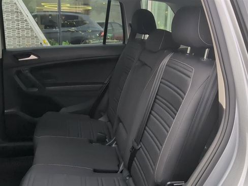 Used 2022 Volkswagen Tiguan S image 12