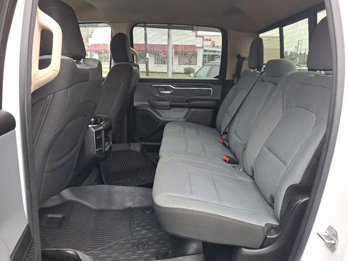 Used 2019 RAM 1500 Big Horn image 11