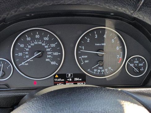 Used 2015 BMW 320i Sedan image 14