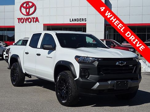 Used 2024 Chevrolet Colorado Trail Boss image 1