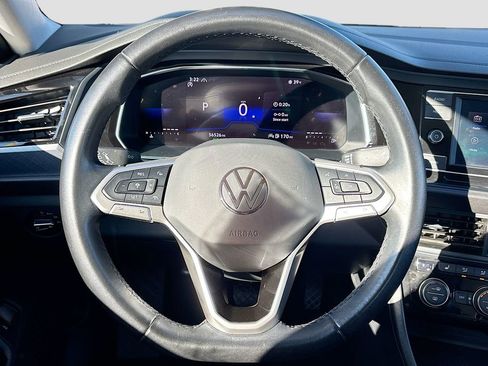 Used 2024 Volkswagen Jetta SE image 11