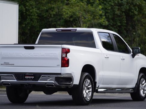 Used 2022 Chevrolet Silverado 1500 LT AWD/4WD image 42