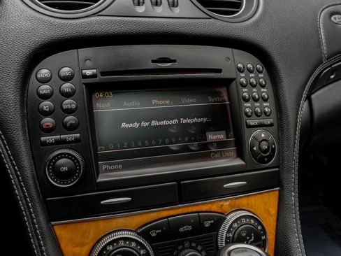 Used 2012 Mercedes-Benz SL 550 image 26