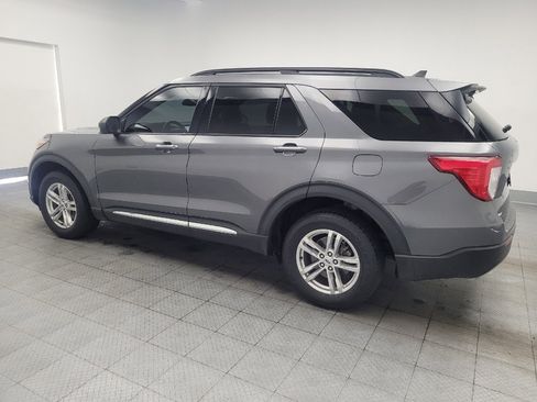 Used 2023 Ford Explorer XLT w/ Equipment Group 202A AWD/4WD image 3