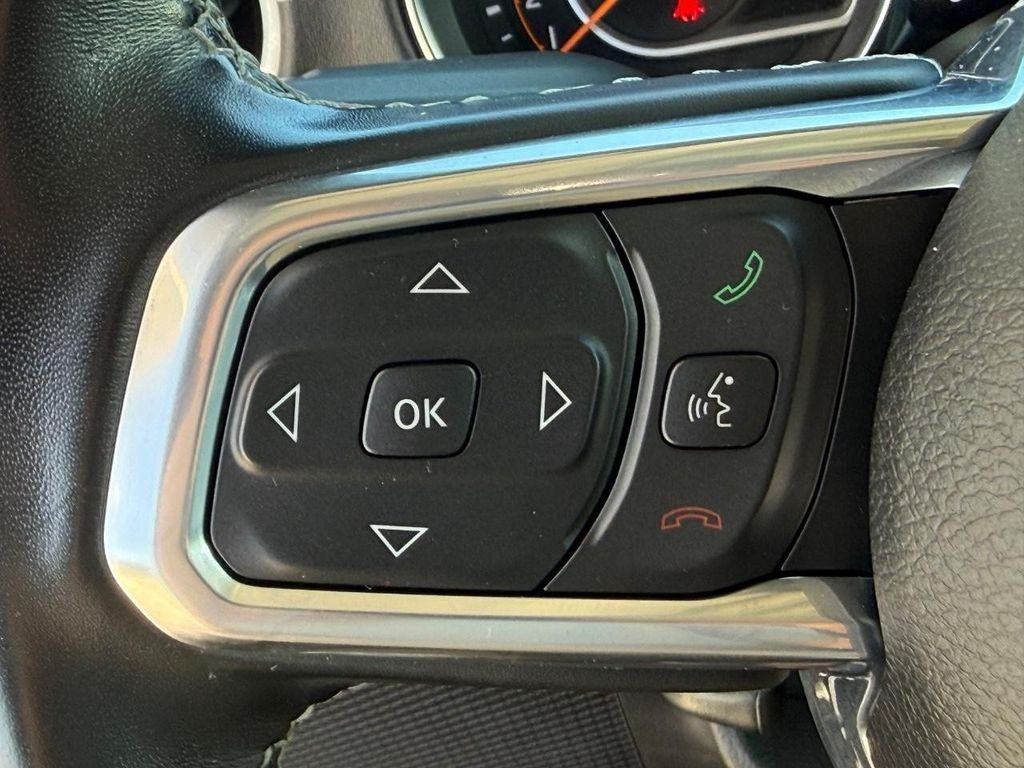 Used 2021 Jeep Gladiator Overland w/ Uconnect 4C Nav & Sound Group AWD/4WD image 16