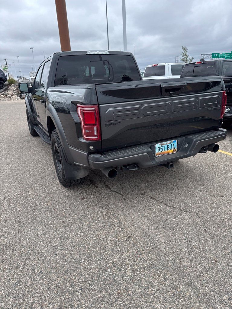 Used 2018 Ford F150 Raptor w/ Equipment Group 802A Luxury AWD/4WD image 3