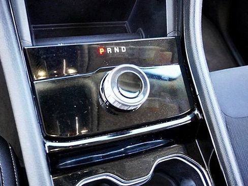 Used 2023 Jeep Grand Cherokee L Laredo RWD image 32