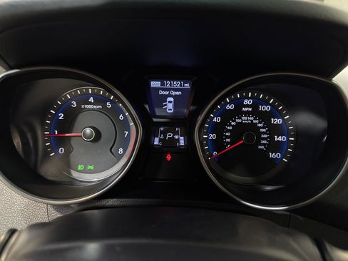 Used 2013 Hyundai Elantra GT w/ Style Pkg image 19