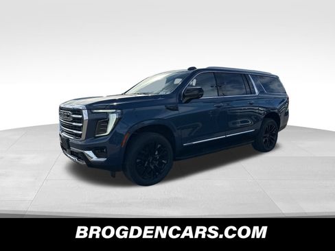 New 2026 GMC Yukon XL Elevation w/ Elevation Premium Package image 7