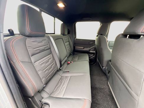 New 2026 Nissan Frontier PRO-4X w/ Pro-4x Convenience Package image 25