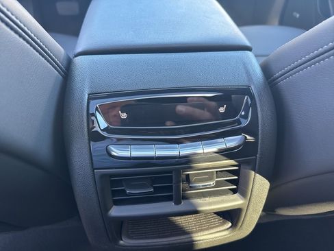 Certified 2025 Cadillac XT5 Premium Luxury image 18