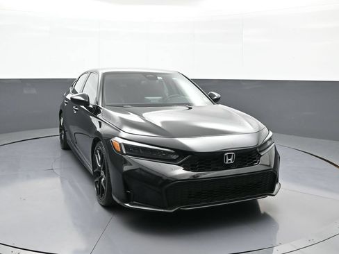 Certified 2025 Honda Civic Sport image 3