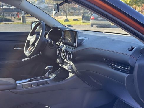 Used 2023 Nissan Sentra SR image 10