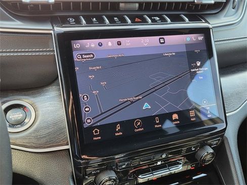 Certified 2025 Jeep Grand Cherokee L Limited w/ Black Appearance Package image 26