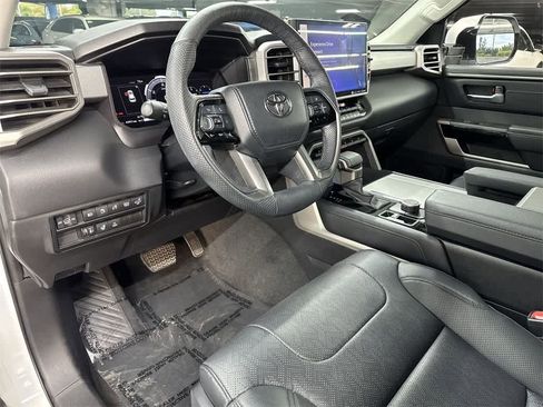 Used 2023 Toyota Sequoia Limited image 13