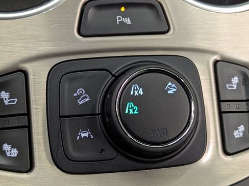 Used 2020 GMC Terrain Denali image 30