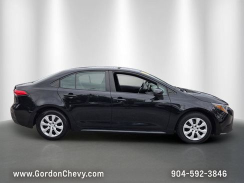Used 2024 Toyota Corolla LE FWD image 7
