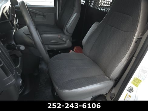 Used 2025 Chevrolet Express 2500 w/ Driver Convenience Package RWD image 10