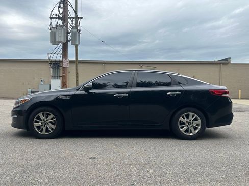 Used 2018 Kia Optima LX w/ Convenience Package image 4