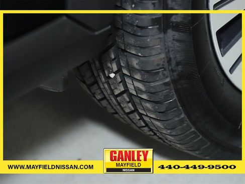 Used 2023 Nissan Rogue SV image 34