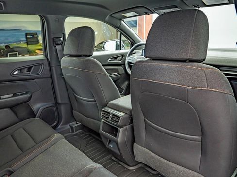 Used 2024 Honda Prologue EX image 37
