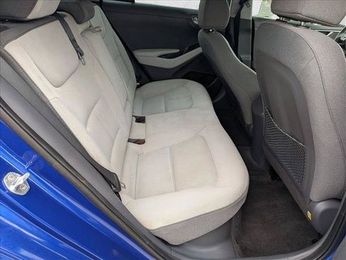 Used 2022 Hyundai Ioniq SE FWD image 18