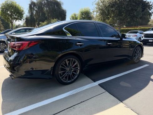 Used 2018 INFINITI Q50 Red Sport 400 w/ Sensory Package (Sport) RWD image 15