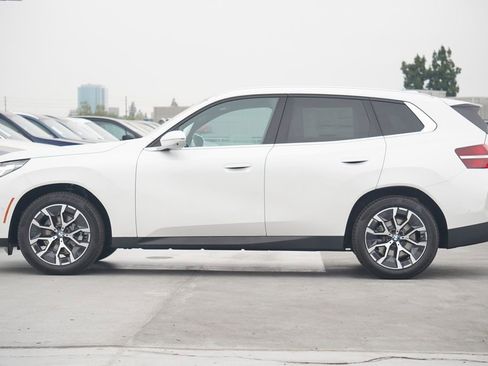 Used 2025 BMW X3 xDrive30i w/ Premium Package image 4