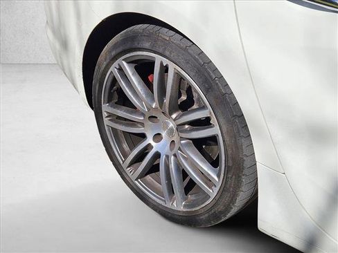 Used 2018 Maserati Ghibli S GranLusso image 6